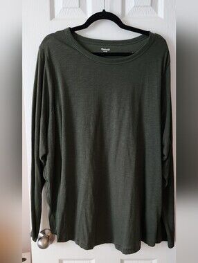 Madewell 3X Long-Sleeve Crewneck Tee in Olive